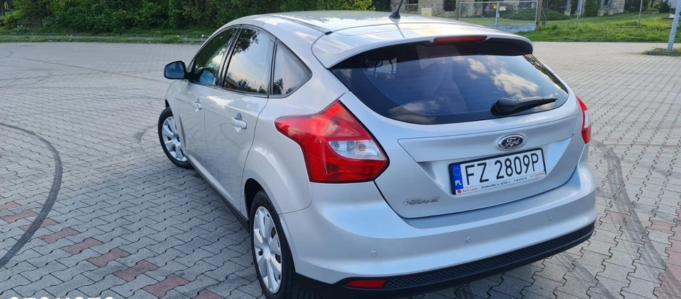 Ford Focus cena 25700 przebieg: 168500, rok produkcji 2013 z Góra małe 137